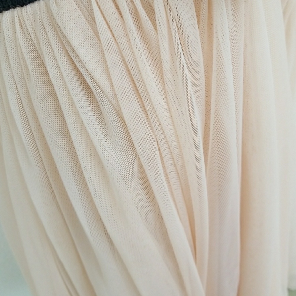 Lipsy Sequin and Tulle dress - Picture 3 of 4